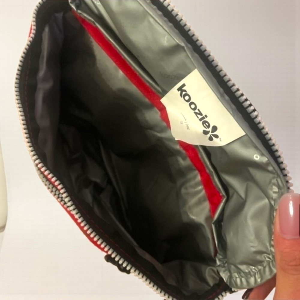 New Coca Cola Zero Sugar Red Belt Bag - Picture 3 of 3